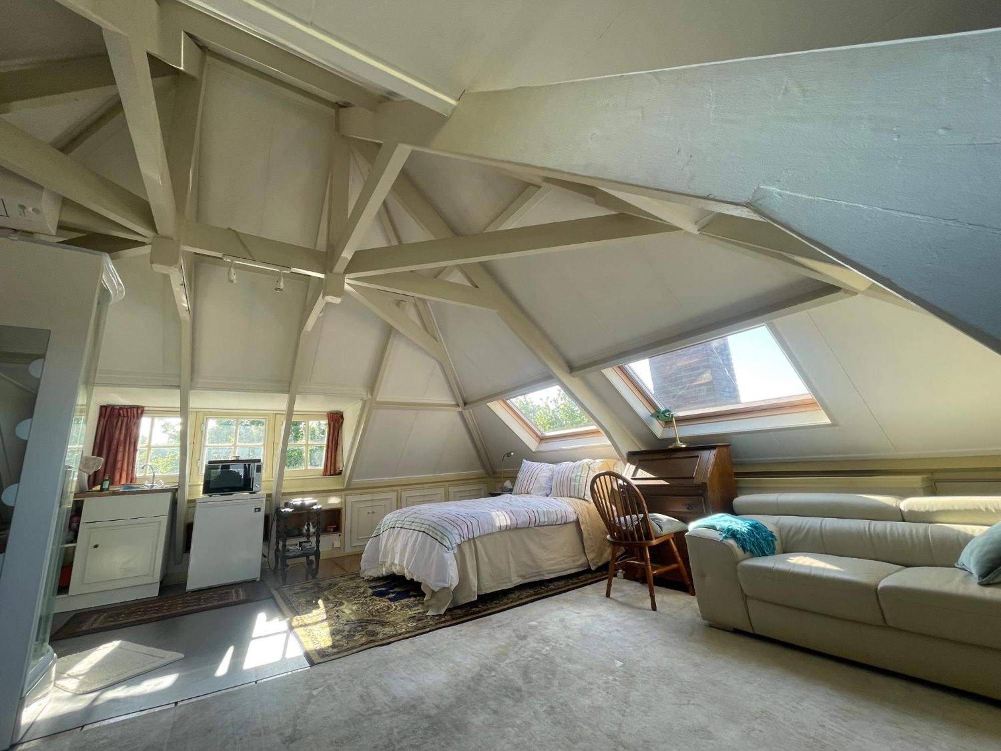 Art+Bed And Breakfast 's-Graveland Buitenkant foto